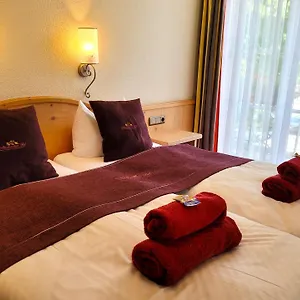 https://hotel-alttolkewitzer-hof-dresden.dresdenhotels.net
